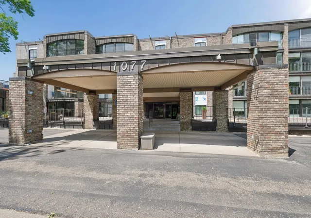 1077-sibley-memorial-hwy-504-lilydale-mn-55118/hzid_dac80148