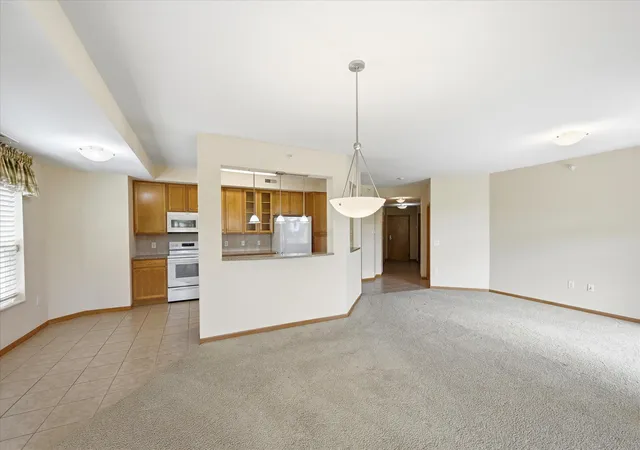 2550-38th-ave-ne-213-saint-anthony-mn-55421/hzid_1e7dc6f7