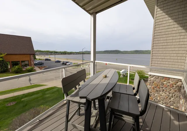 1215-n-lakeshore-dr-210-lake-city-mn-55041/hzid_86dca14e