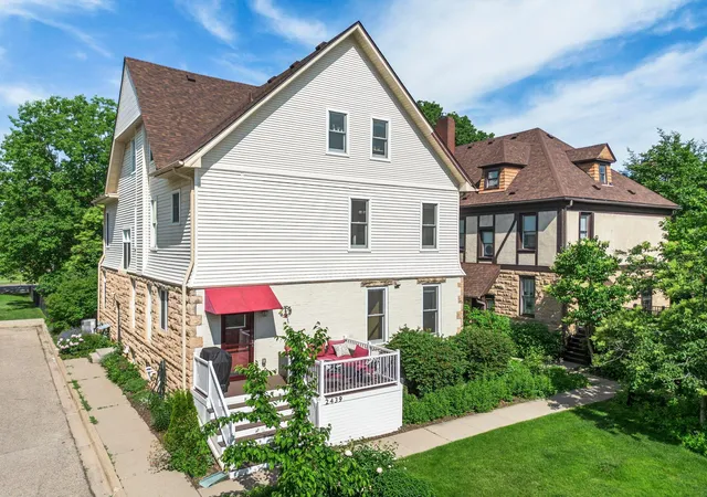 2439-park-ave-f-minneapolis-mn-55404/hzid_1f8b41ef