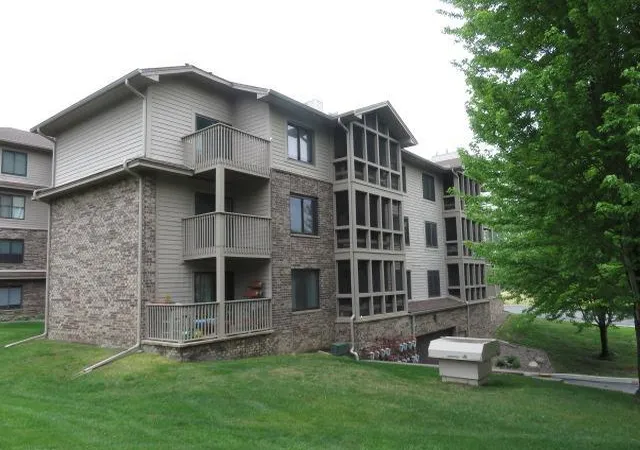 3801-w-98th-st-402-bloomington-mn-55431/hzid_ea9a932e