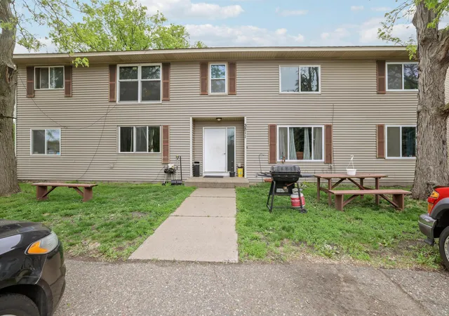 3811-restwood-rd-circle-pines-mn-55014/hzid_e8f9f01e