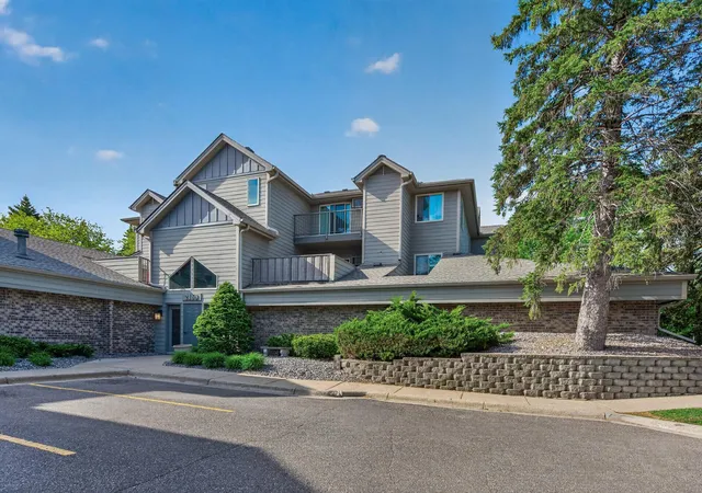 2160-ridge-dr-38-saint-louis-park-mn-55416/hzid_0951eee2