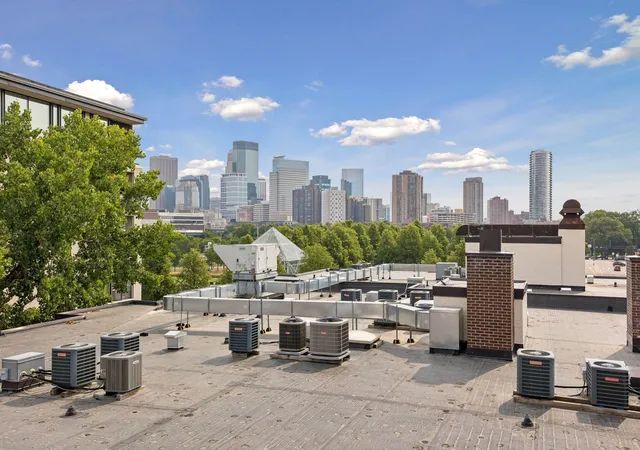 52-groveland-ter-a304-minneapolis-mn-55403/hzid_730da6dc