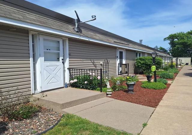 6081-paris-ave-n-b2-stillwater-mn-55082/hzid_f7b362ed