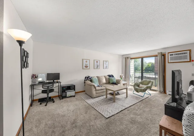 4-pine-tree-dr-212-arden-hills-mn-55112/hzid_be572b52