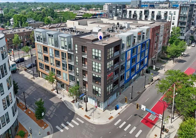 1211-lagoon-ave-510-minneapolis-mn-55408/hzid_cacfcd43