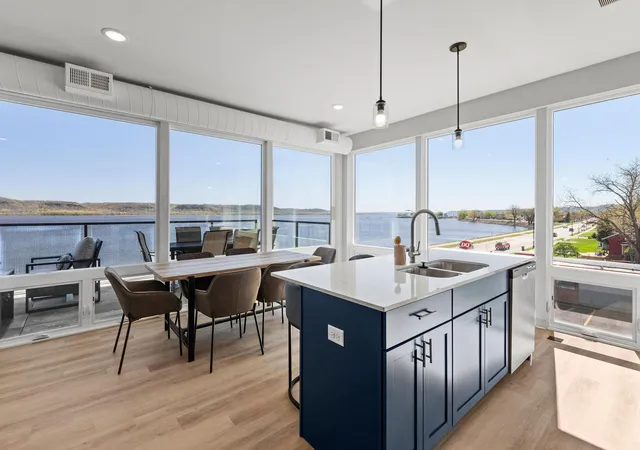 907-n-lakeshore-dr-305-lake-city-mn-55041/hzid_13f1fce5