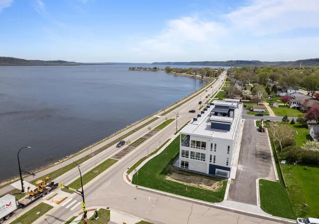 907-n-lakeshore-dr-106-lake-city-mn-55041/hzid_00474067