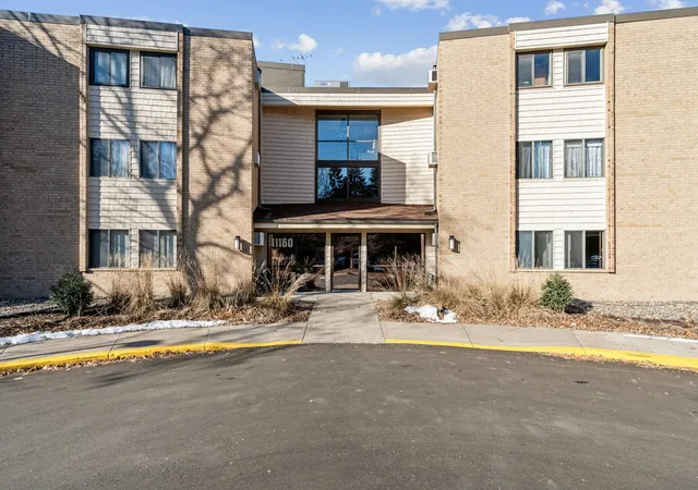 11160-anderson-lakes-pkwy-202-eden-prairie-mn-55344/hzid_444d9651