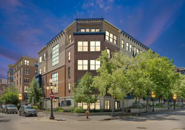 209-8th-street-e-305-saint-paul-mn-55101/hzid_97fc1d35