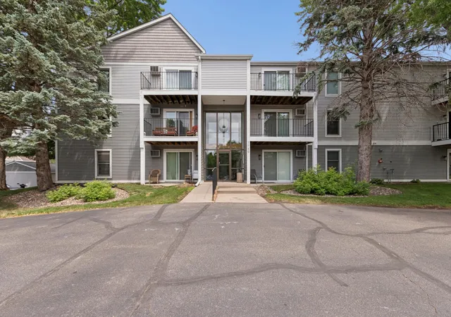 7759-142nd-st-w-306a-apple-valley-mn-55124/hzid_69caadff