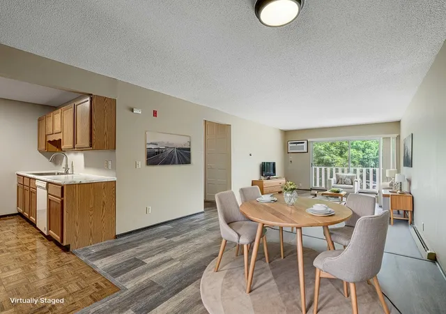 1601-n-innsbruck-dr-367ne-fridley-mn-55432/hzid_6cf2c2b9
