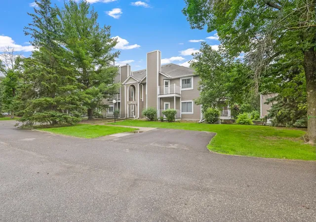 742-county-road-f-w-1002-shoreview-mn-55126/hzid_4621b9f8