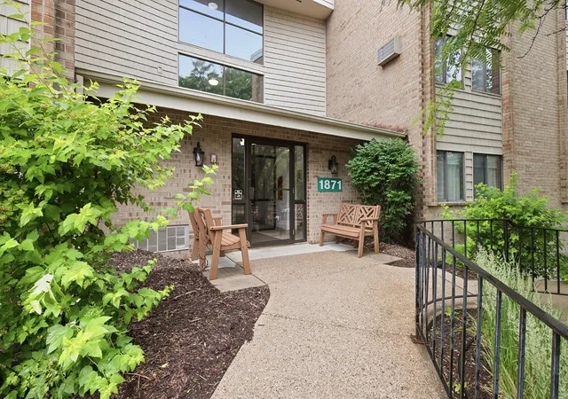 1871-silver-bell-rd-107-eagan-mn-55122/hzid_5f3c8d0d