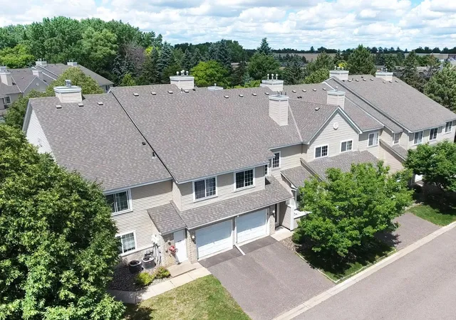 2240-ranchview-ln-n-80-plymouth-mn-55447/hzid_05d656e5
