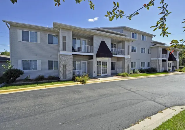 2094-11th-ave-se-d-rochester-mn-55904/hzid_aaeea9dd