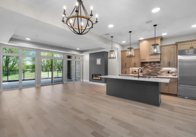 1-hill-farm-rd-111-north-oaks-mn-55127/hzid_4d9e52ee