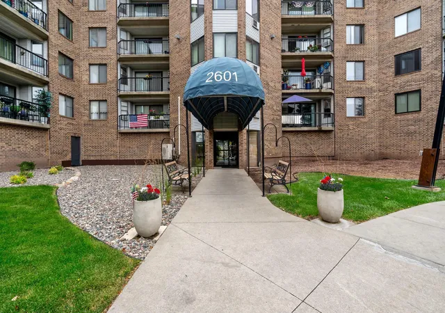 2601-kenzie-ter-315-saint-anthony-mn-55418/hzid_33380597