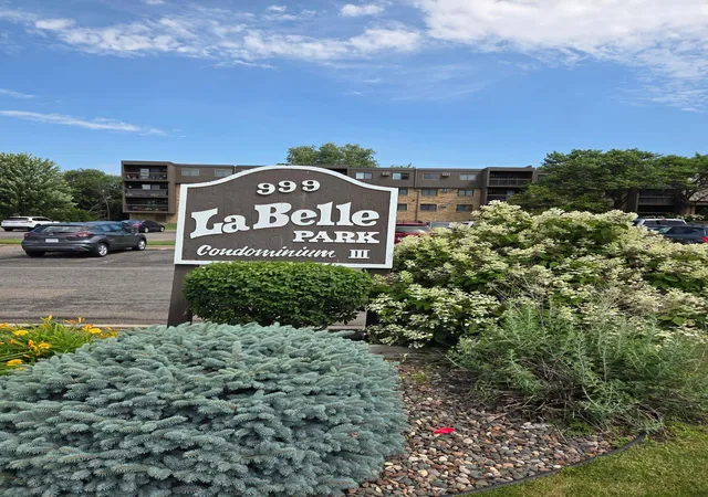 999-41st-ave-ne-307-columbia-heights-mn-55421/hzid_1a7b1d09