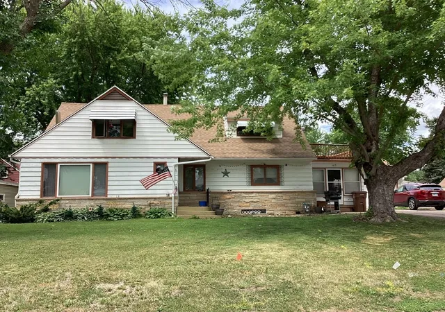 413-hawthorne-st-e-albert-lea-mn-56007/hzid_fbff67a8