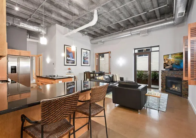601-marquette-ave-604-minneapolis-mn-55402/hzid_fabd2306