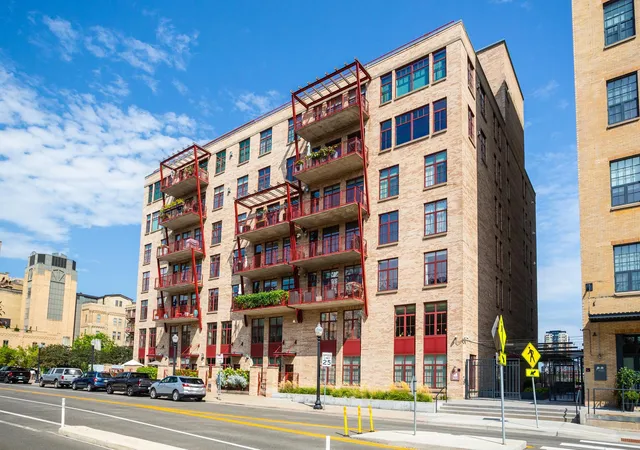 600-s-2nd-st-s108-minneapolis-mn-55401/hzid_fcc2ced2