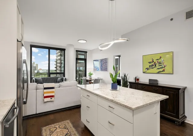 1240-s-2nd-st-825-minneapolis-mn-55415/hzid_a4ad8ec6