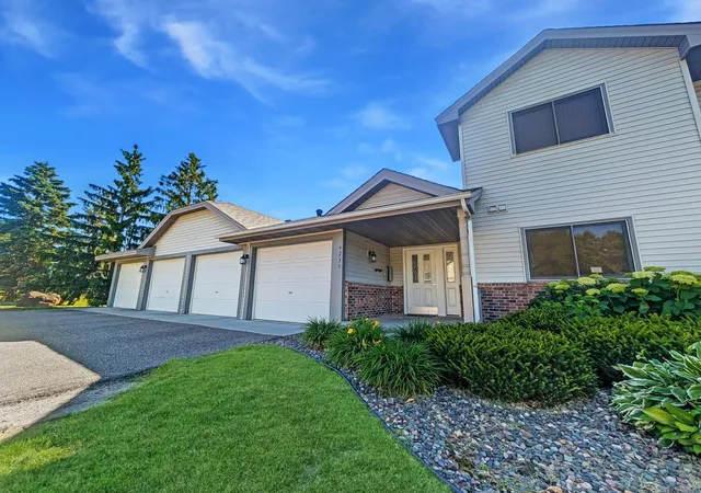6235-magda-dr-a-maple-grove-mn-55369/hzid_73a646ba