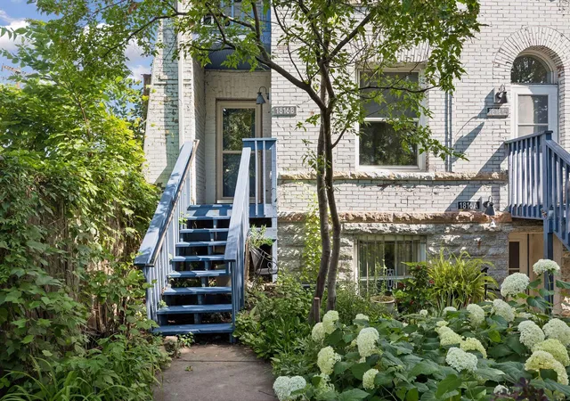 1816-s-5th-street-b-minneapolis-mn-55454/hzid_59789538