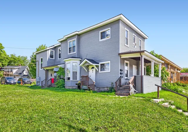 1155-7th-street-w-saint-paul-mn-55102/hzid_1808ab18