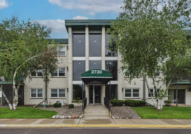 2730-dale-st-n-d110-roseville-mn-55113/hzid_c3e8a6a1
