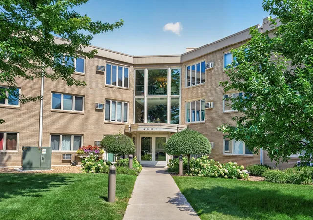 4360-brookside-ct-209-minneapolis-mn-55436/hzid_9dadbb6b