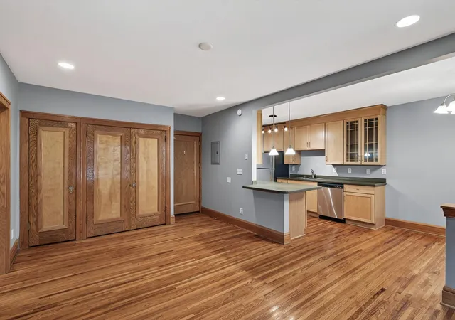 3116-12th-avenue-s-a106-minneapolis-mn-55407/hzid_800cca82