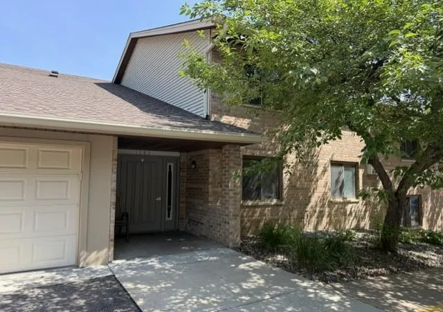 1585-cohansey-st-104-saint-paul-mn-55117/hzid_b5548593