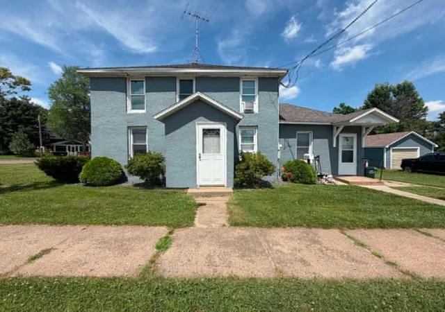 226-birch-st-w-amery-wi-54001/hzid_80ccb520