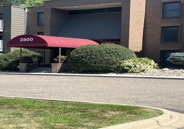 2800-hamline-ave-n-347-saint-paul-mn-55113/hzid_30377d0f