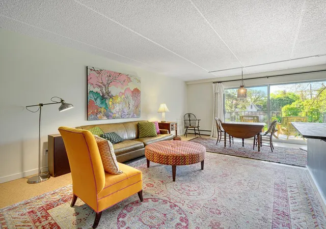 334-cherokee-ave-201-saint-paul-mn-55107/hzid_570d636a