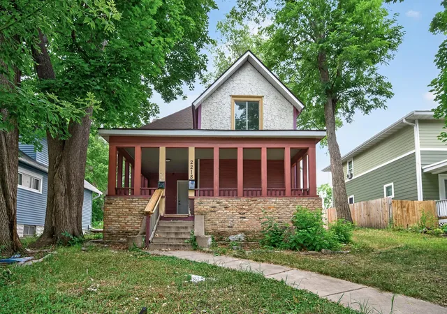 2218-irving-ave-n-minneapolis-mn-55411/hzid_d0c4f74e