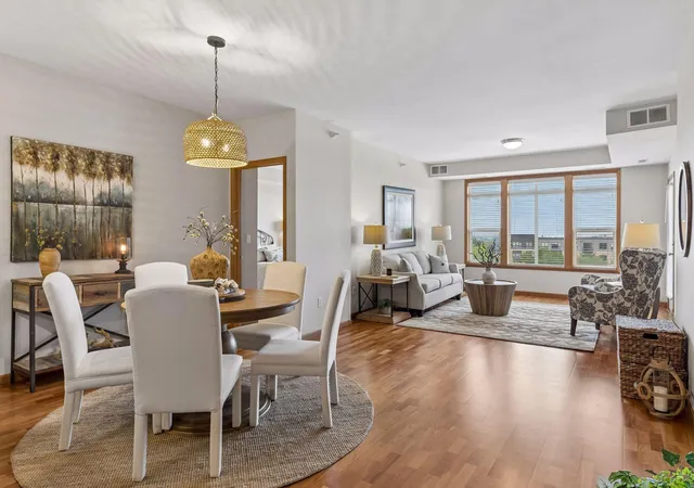 12501-nicollet-ave-310-burnsville-mn-55337/hzid_c8b2c102