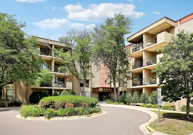 6710-vernon-ave-s-406-edina-mn-55436/hzid_aaeb80ed