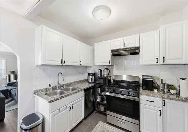4333-fremont-ave-n-minneapolis-mn-55412/hzid_dbc8d33f