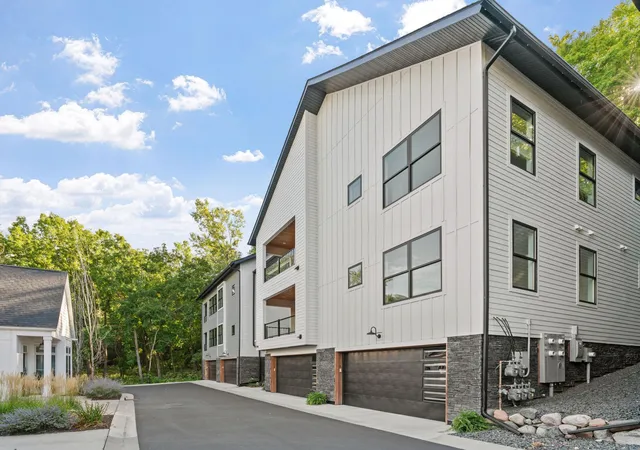 5754-shady-oak-rd-s-3-hopkins-mn-55343/hzid_6b99f381