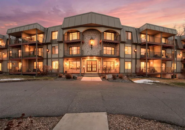 2200-nevada-ave-s-216-minneapolis-mn-55426/hzid_d76e4dad