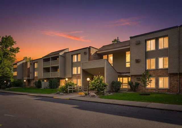 4045-hodgson-rd-201-saint-paul-mn-55126/hzid_2913bf52