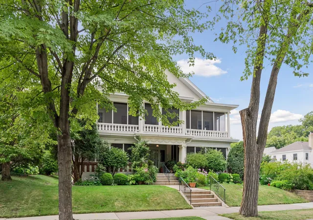 1766-girard-ave-s-3-minneapolis-mn-55403/hzid_c49fb504