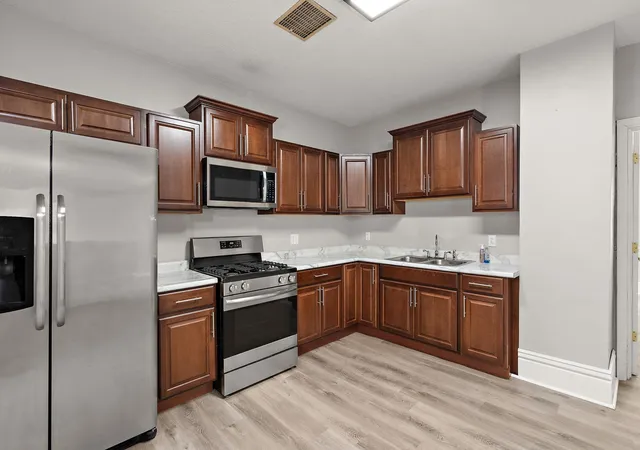 820-18th-avenue-n-minneapolis-mn-55411/hzid_7d3d35e9