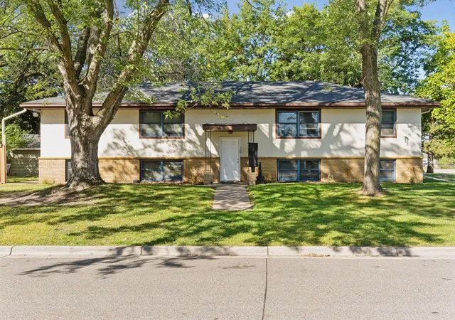 5101-56th-avenue-n-minneapolis-mn-55429/hzid_06a5dd99
