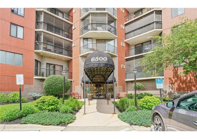 6500-woodlake-dr-702-minneapolis-mn-55423/hzid_646f8c28