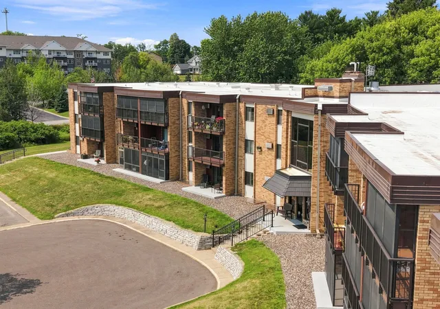 2700-oxford-st-n-116-saint-paul-mn-55113/hzid_e428f111